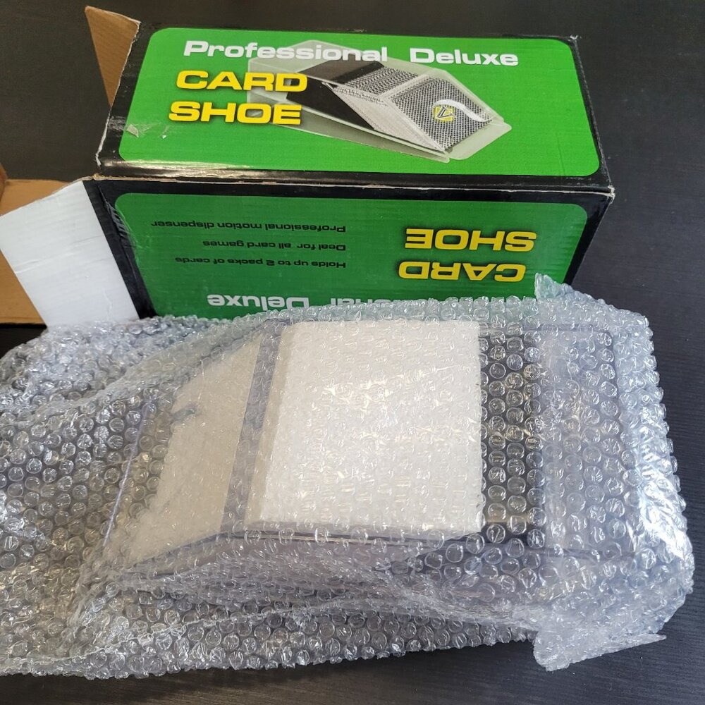 Professional Deluxe Card Dealer Shoe Holds 2 Decks of Cards - Picture 2 of 7